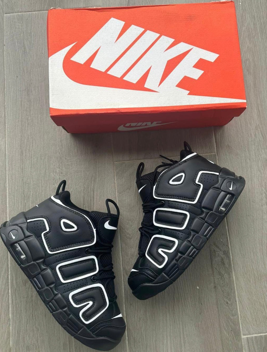 NIKE AIR MORE UPTEMPO NEGRAS