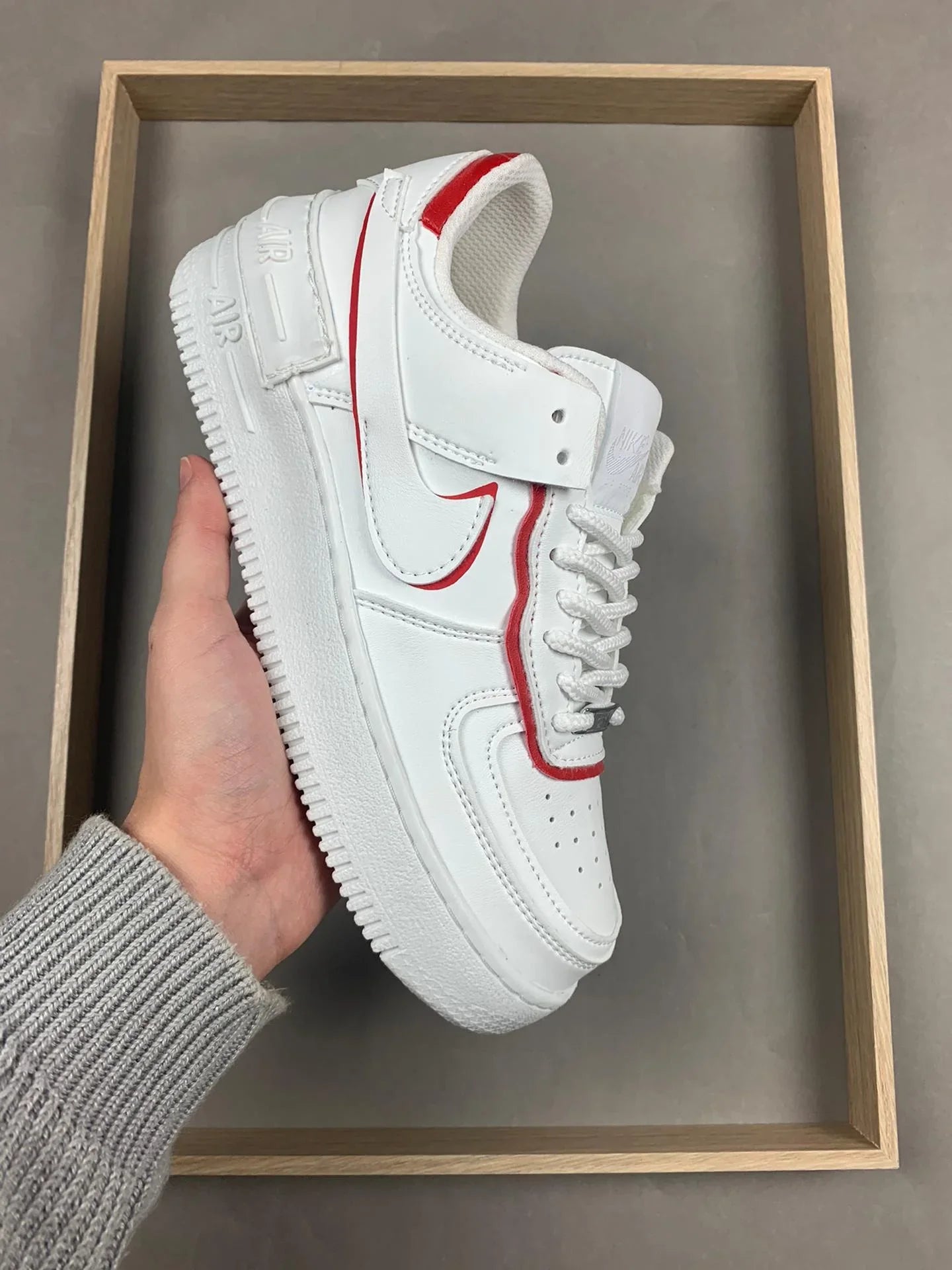 Nike air force shadow red