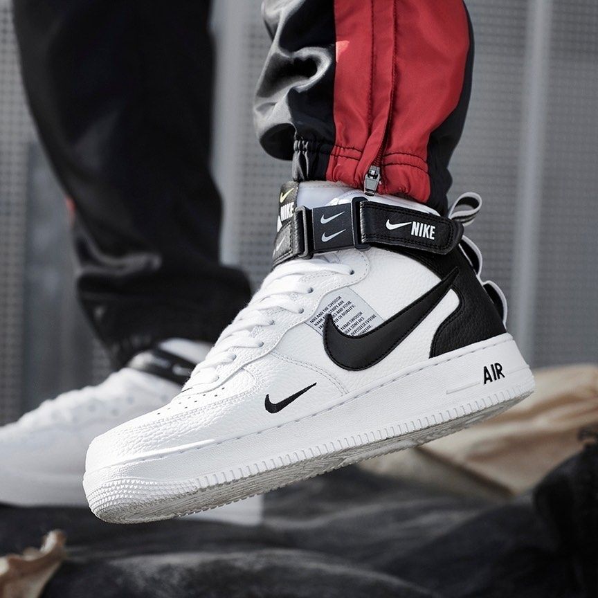 Nike Air Force 1 Mid Utility
