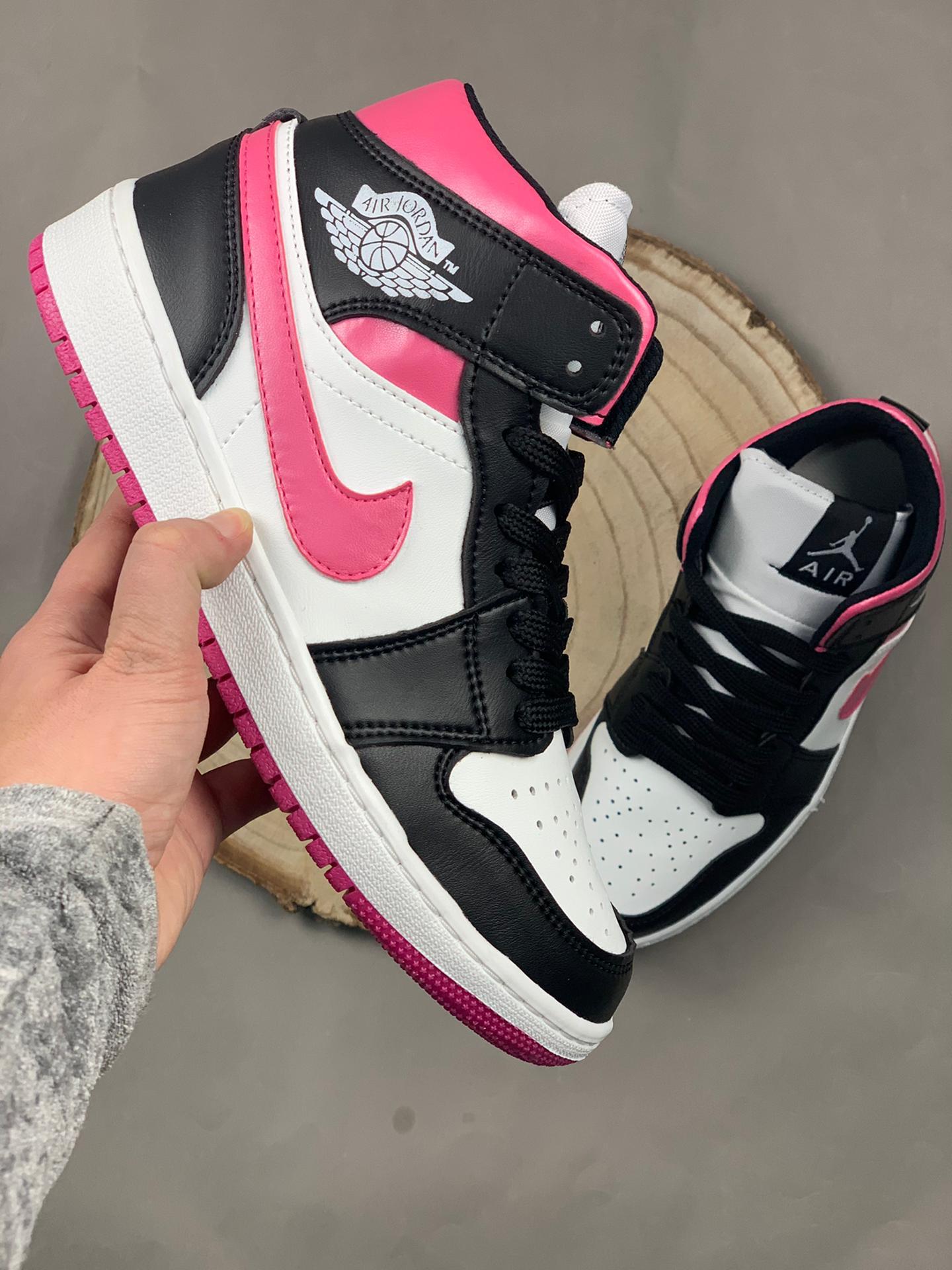 NIKE AIR JORDAN 1 ROSAS BLANCAS