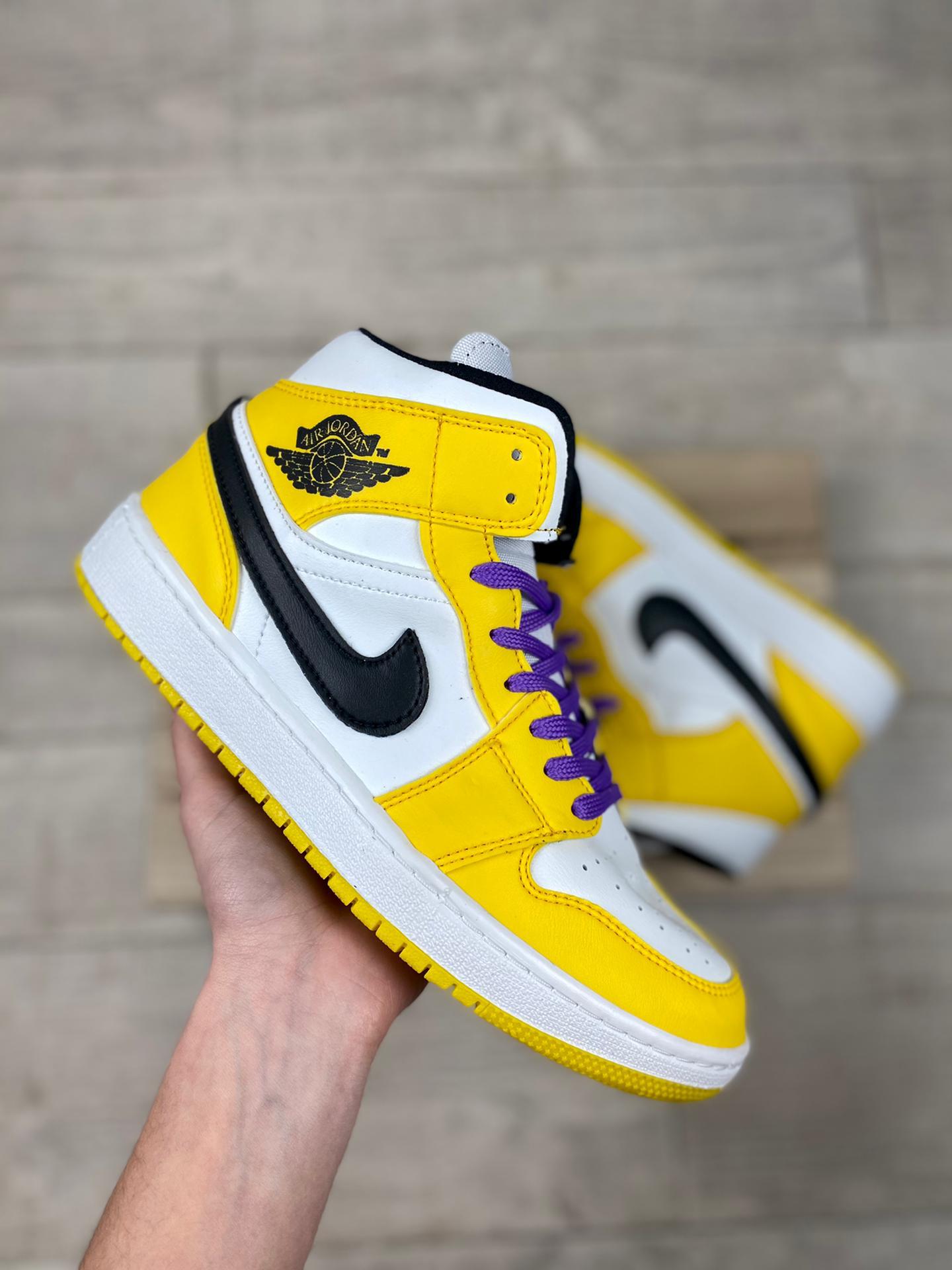 Nike Air Jordan 1 MID SE