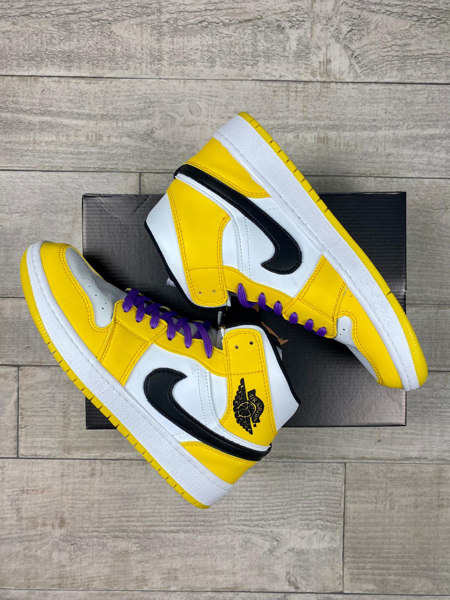 Nike Air Jordan 1 MID SE