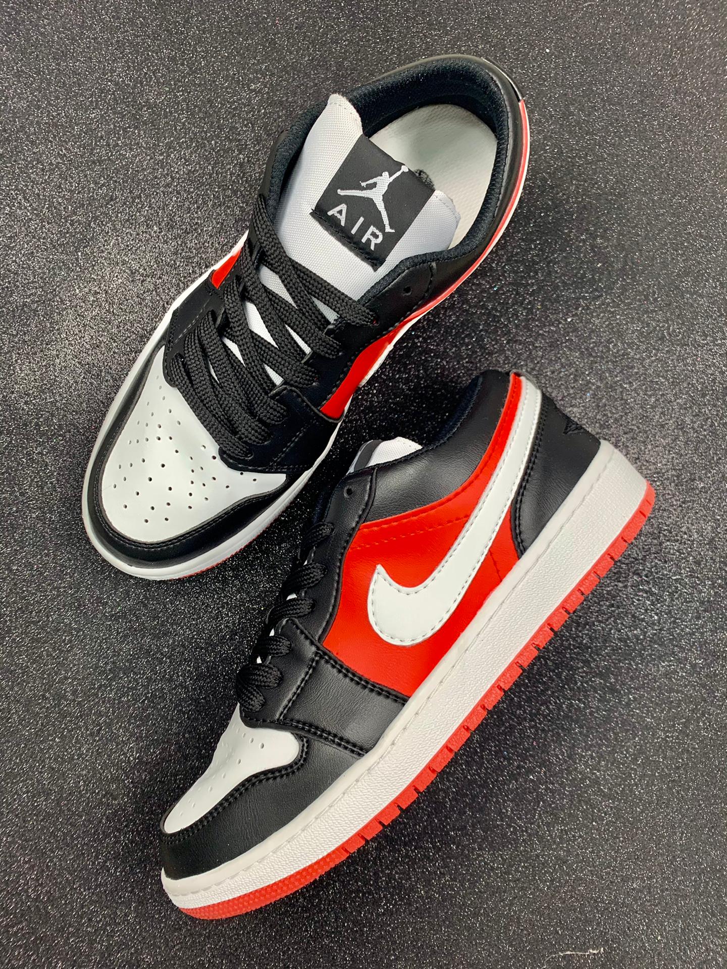 Nike Air Jordan 1 Bajas Rojas Negras