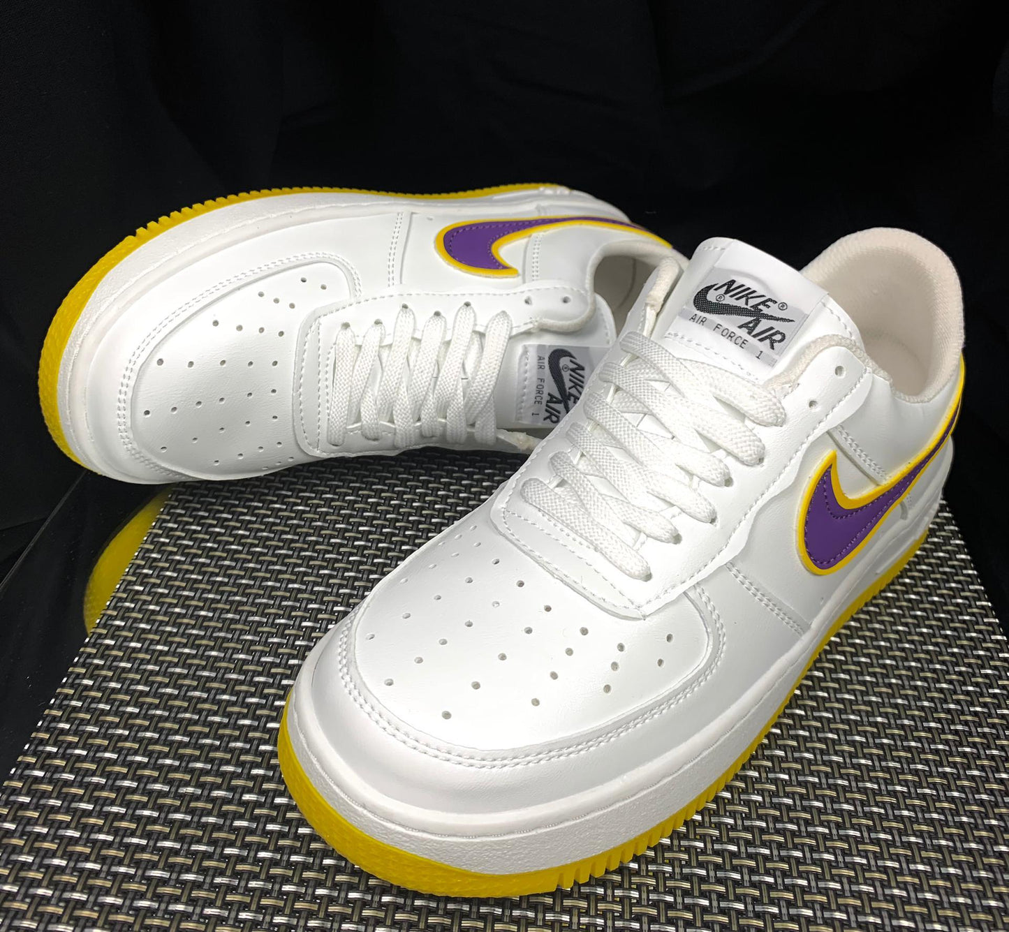 NIKE AIR FORCE x NBA LOS ANGELES LAKERS