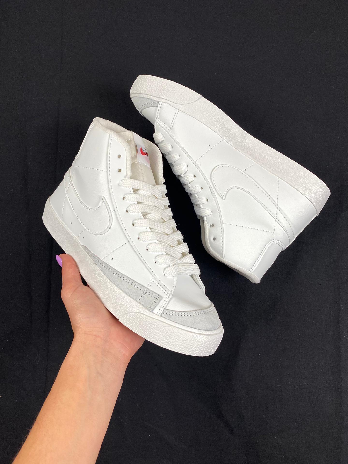 Nike Blazer Mid Vintage logo blanco