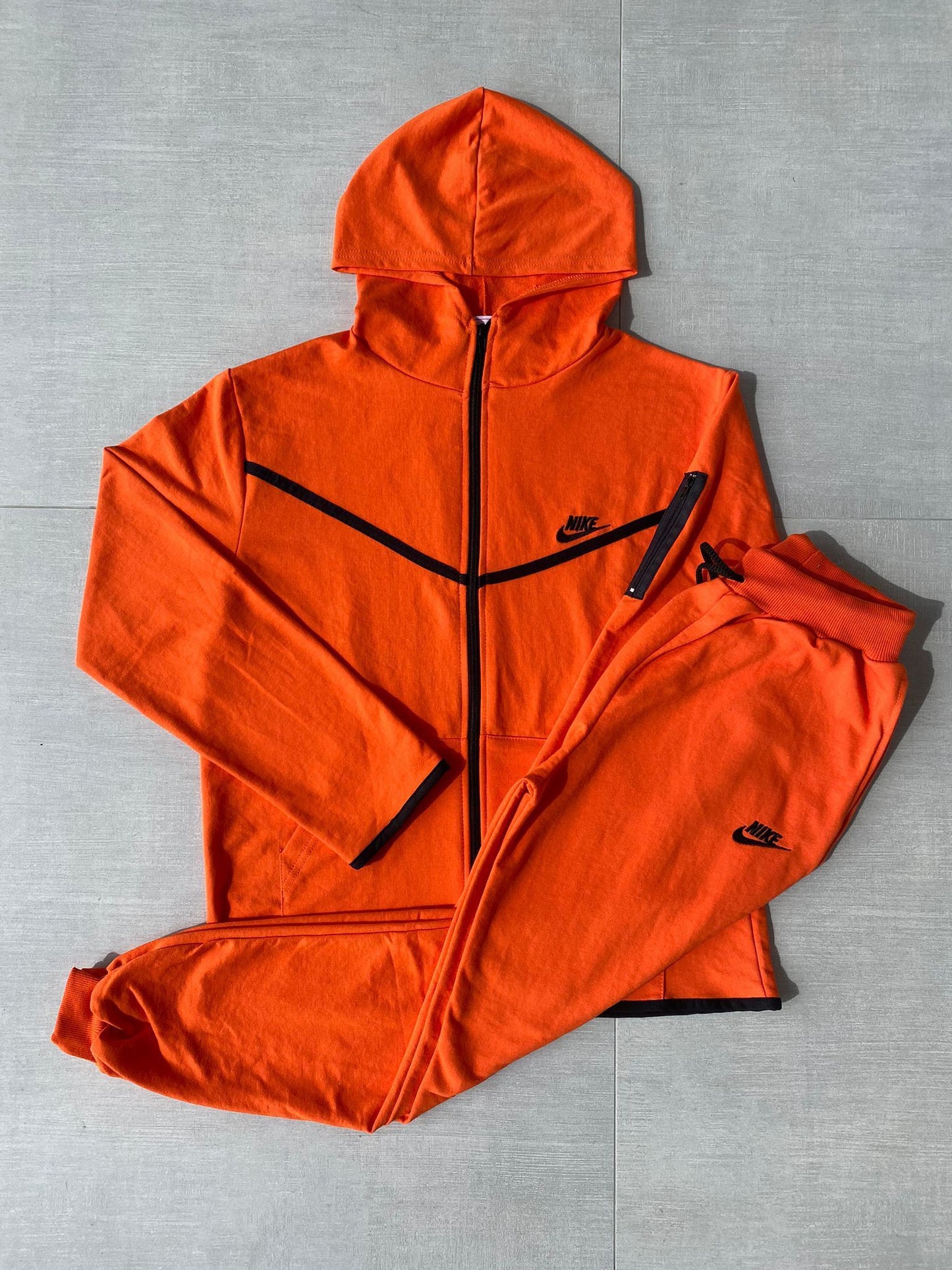 Chandal Nike Tech naranja