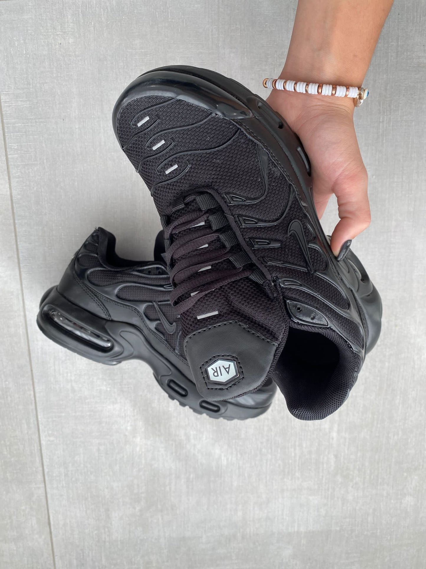 Nike Air Max TN negras