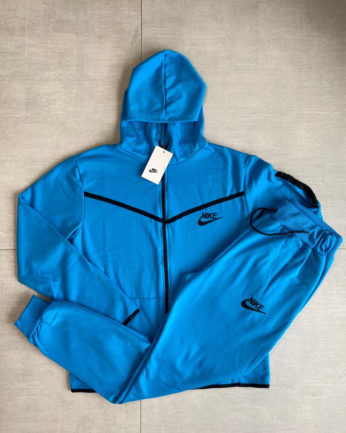 Nike Tech Azul Claro