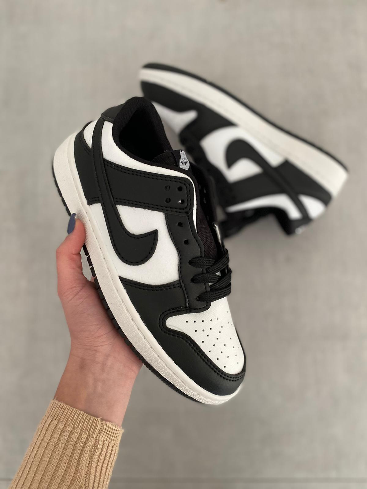 Jordan Dunk Low Negra