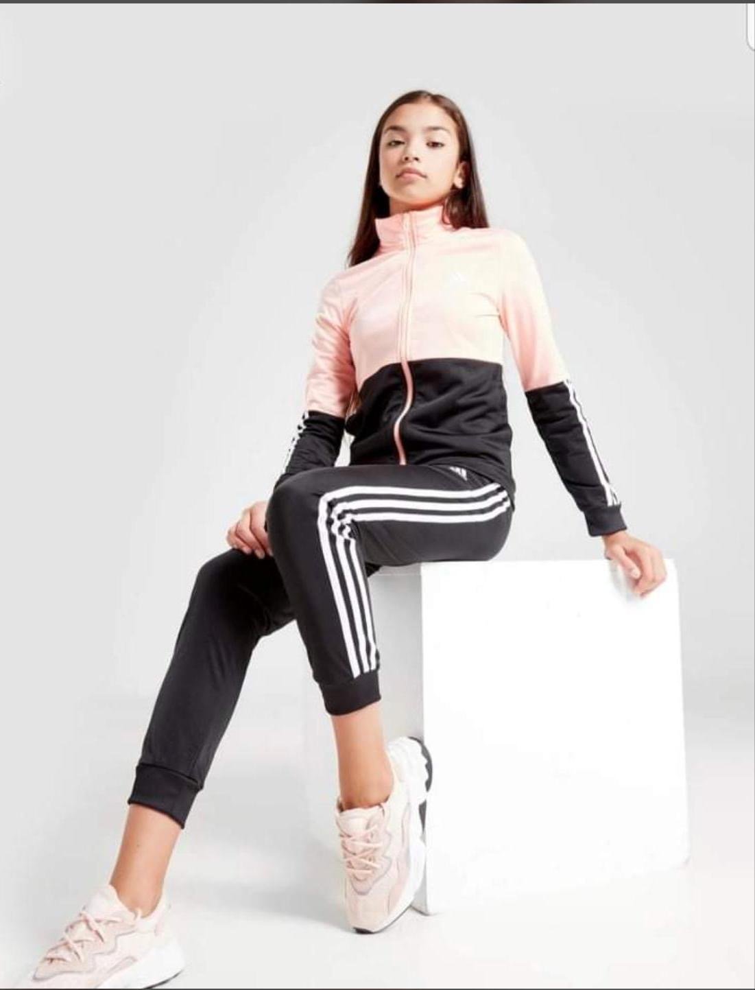 Chándal rosa Adidas