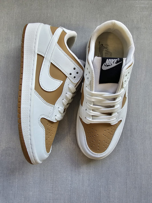 Nike Dunk Low Marrón