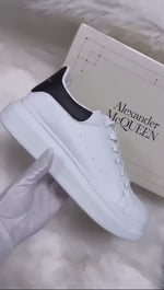 Alexander McQueen Blanca y Negra