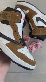 Jordan 1 Mid Travis Scott