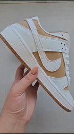 Nike Dunk Low Marrón