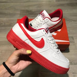 Nike Air Force 1 Logo y suela rojas