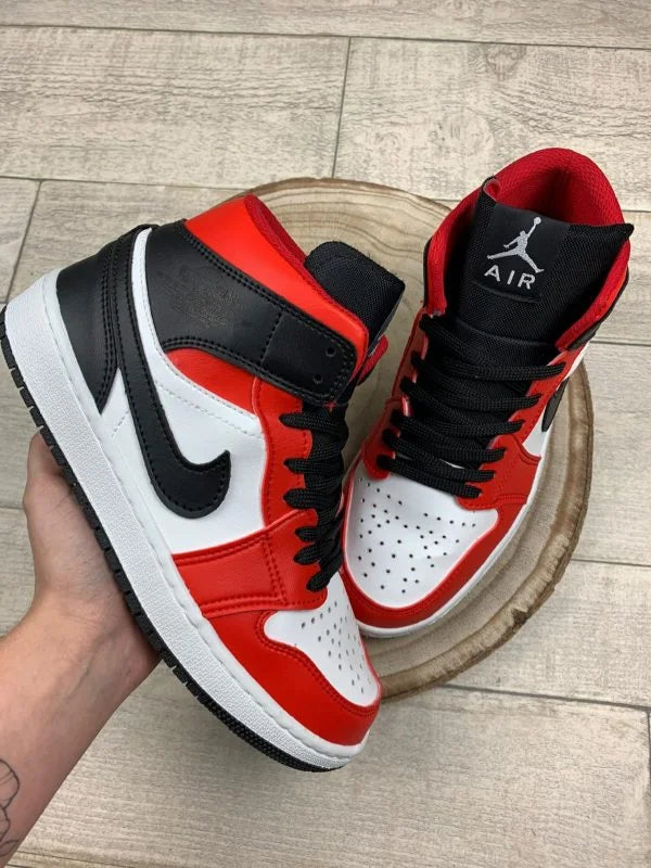 NIKE AIR JORDAN 1 MID RED BLACK CHICAGO
