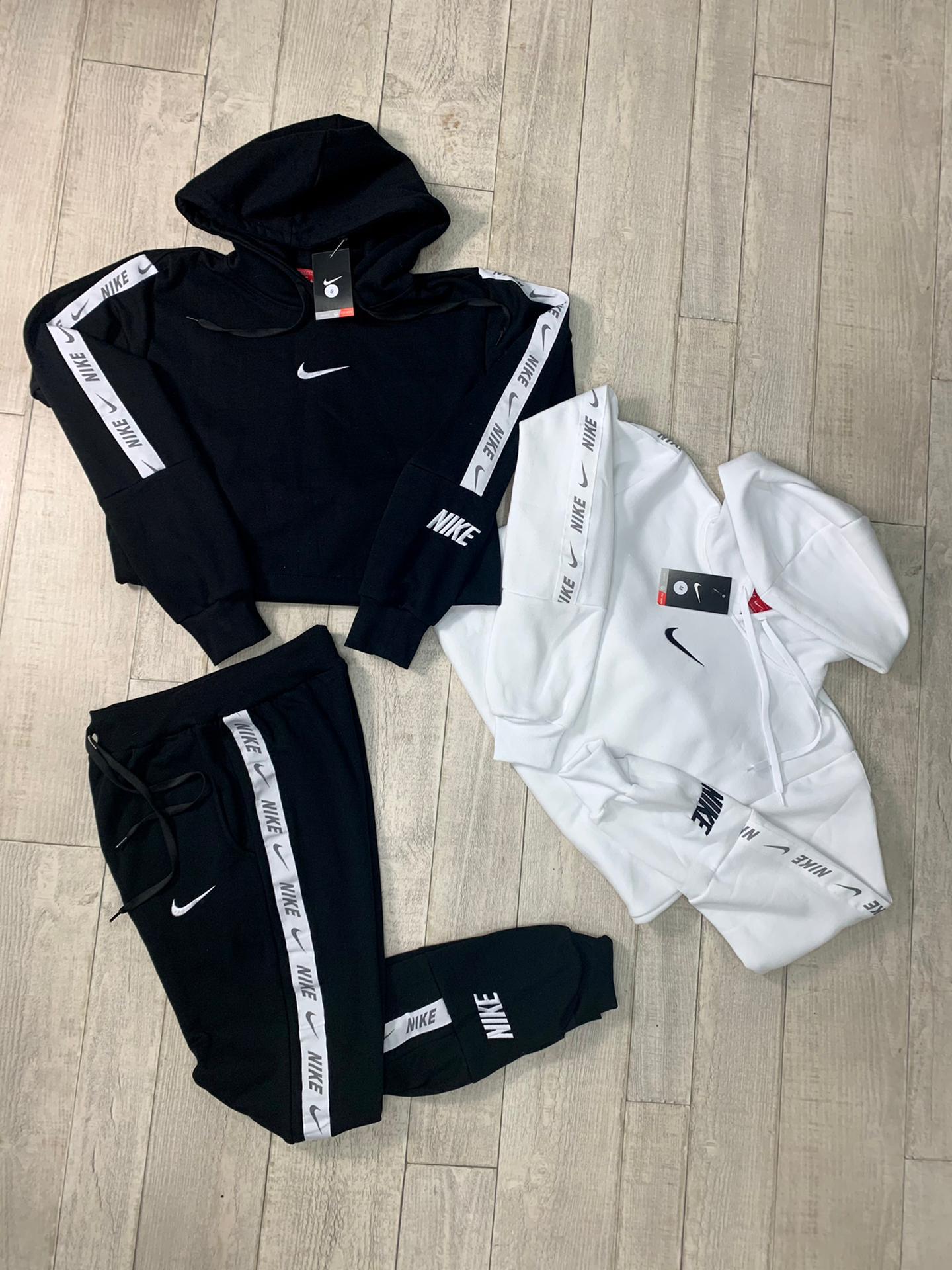 Chandal Nike 2021