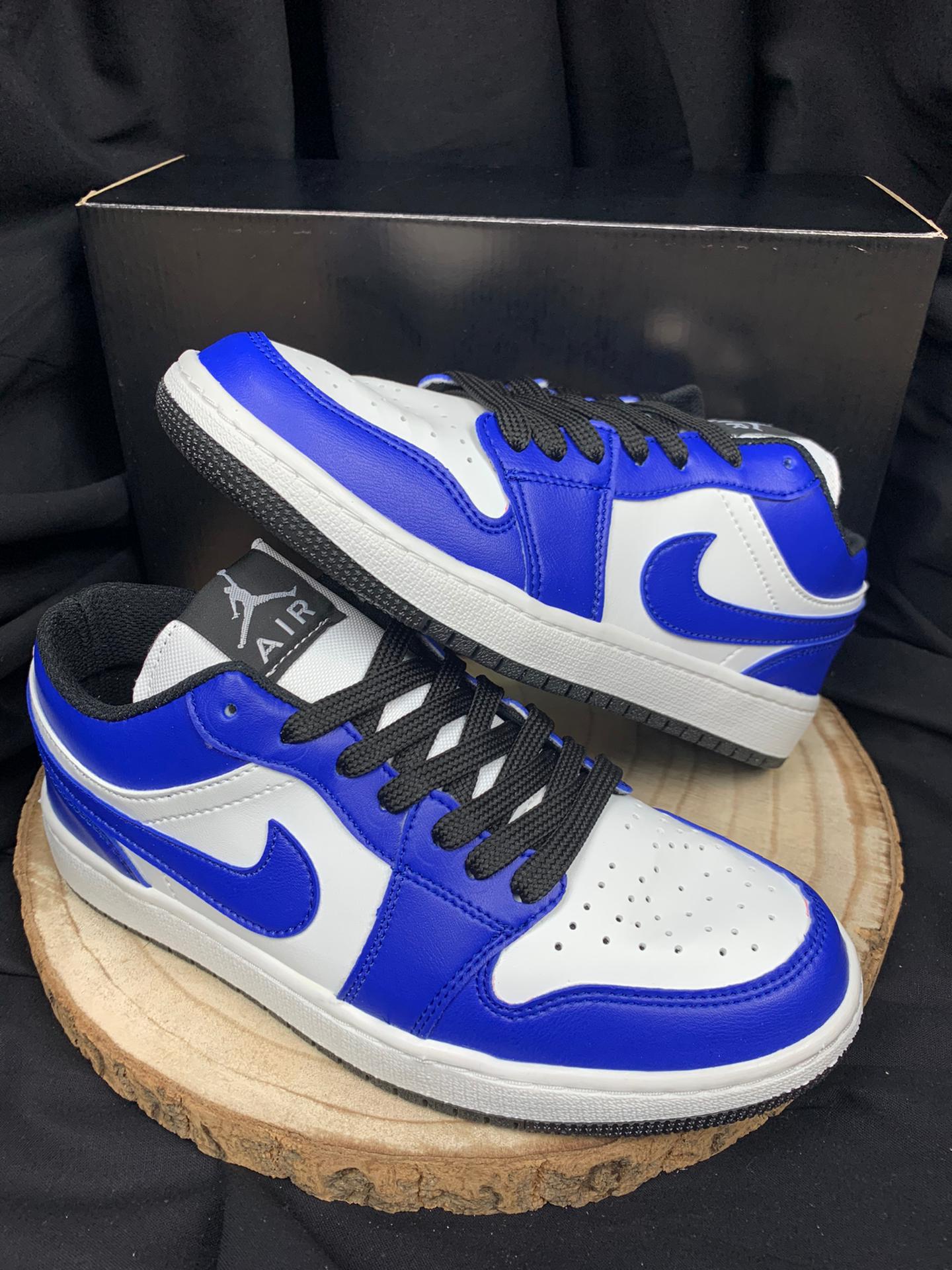 Jordan 1 Azul Zapatillas bajas en azul y blanco Air Jordan 1 de Nike – Zapasfullesp